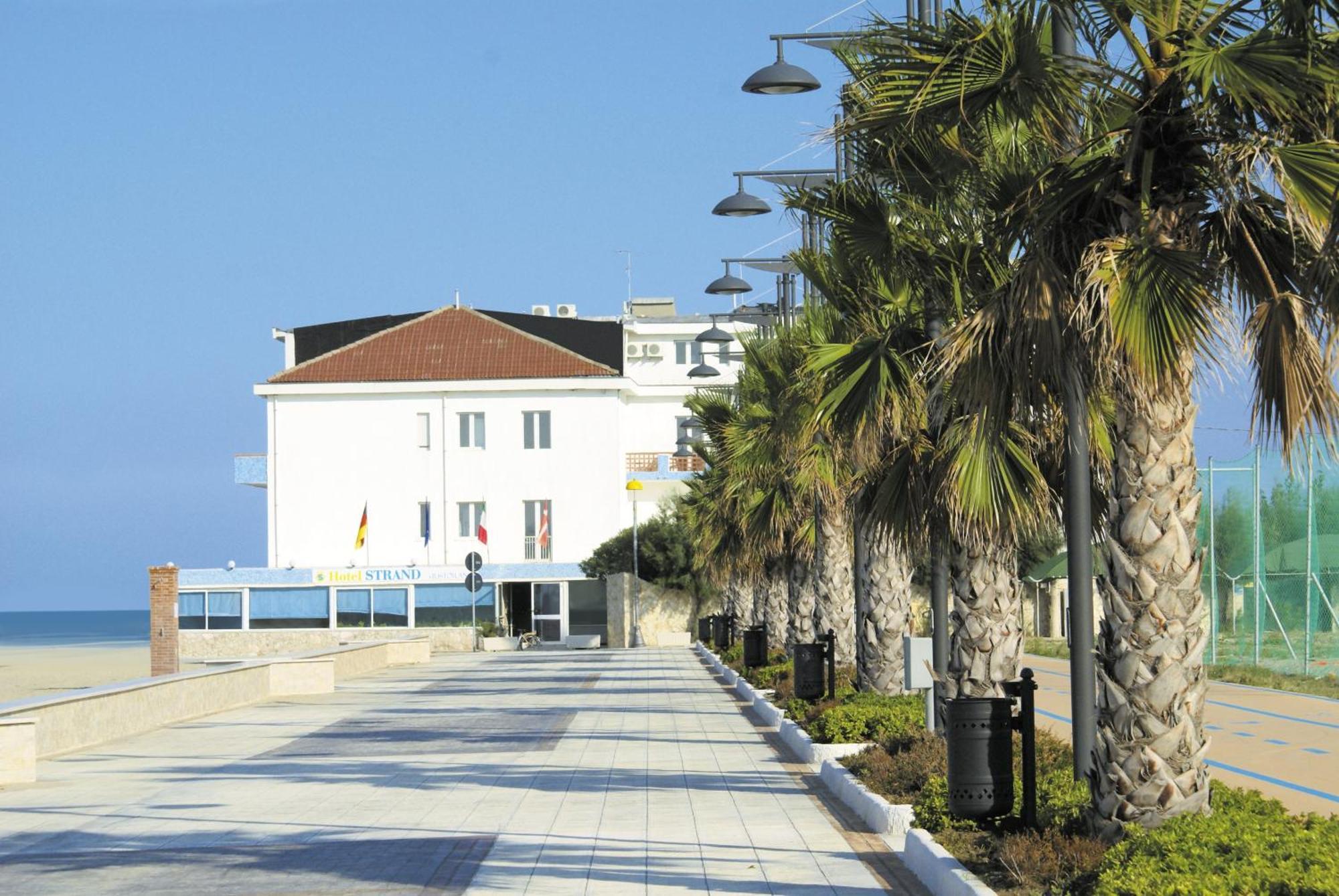 Hotel Strand Marina Di Montenero Exterior foto