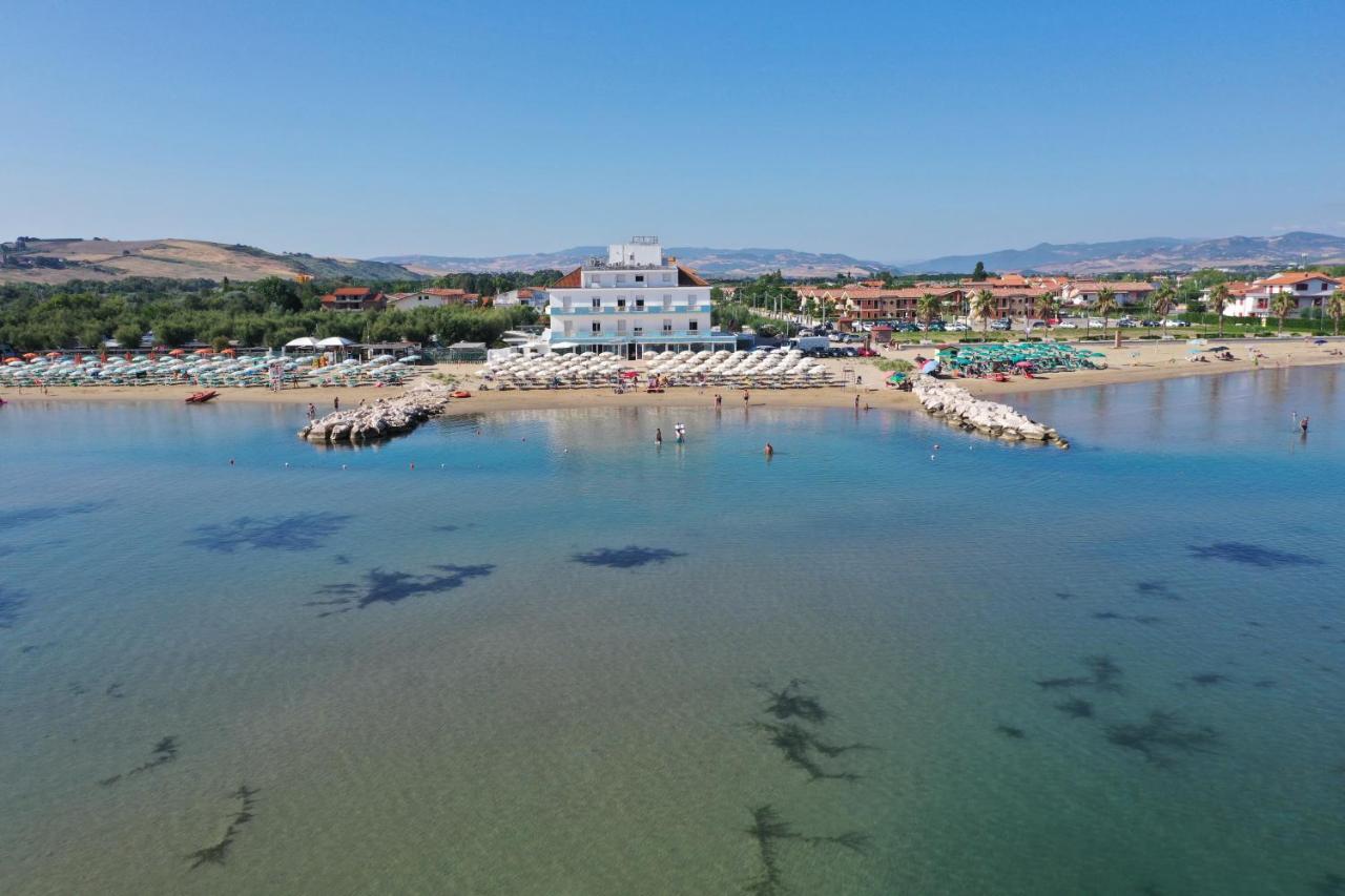 Hotel Strand Marina Di Montenero Exterior foto